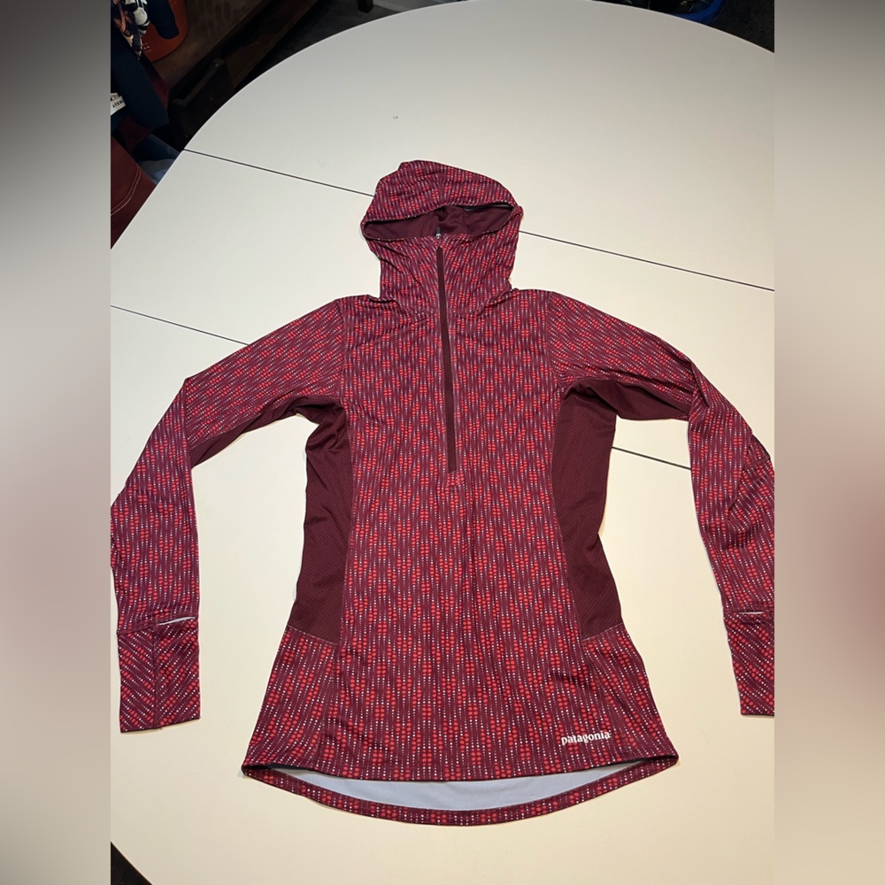 Patagonia Women's All Weather Zip-Neck Hoodie XS rusty red